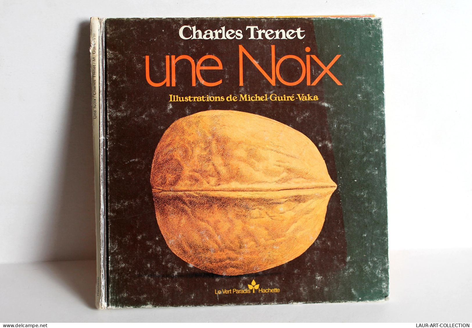 CHARLES TRENET QU'Y A T IL A L'INTERIEUR D'UNE NOIX ILLUSTRATION GUIRE VAKA 1974 / ANCIEN LIVRE MUSIQUE (0603.2) - Musica