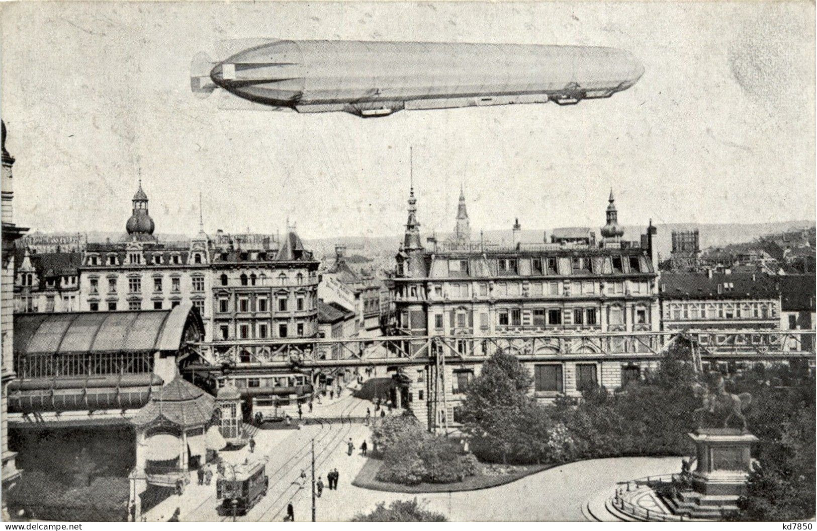 Zeppelin III über Elberfeld - Airships