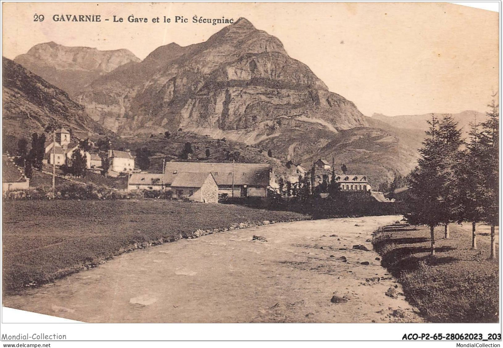 ACOP2-65-0190 - GAVARNIE - Le Gave Et Le Pic Sécugniac - Gavarnie