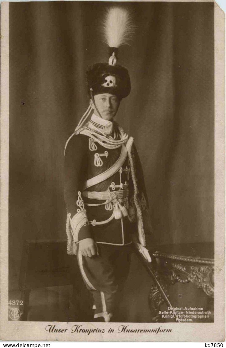 Kronprinz In Husarenuniform - Royal Families