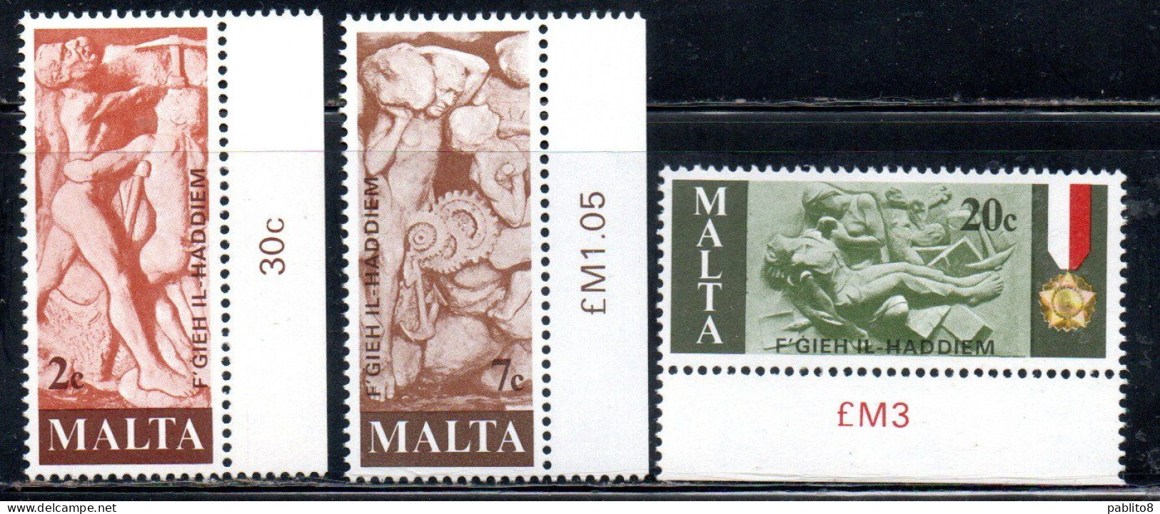 MALTA 1977 TRIBUTE TO MALTESE WORKERS SCULPTURES SCULTURE DEI LAVORATORI COMPLETE SET SERIE COMPLETA MNH - Malte