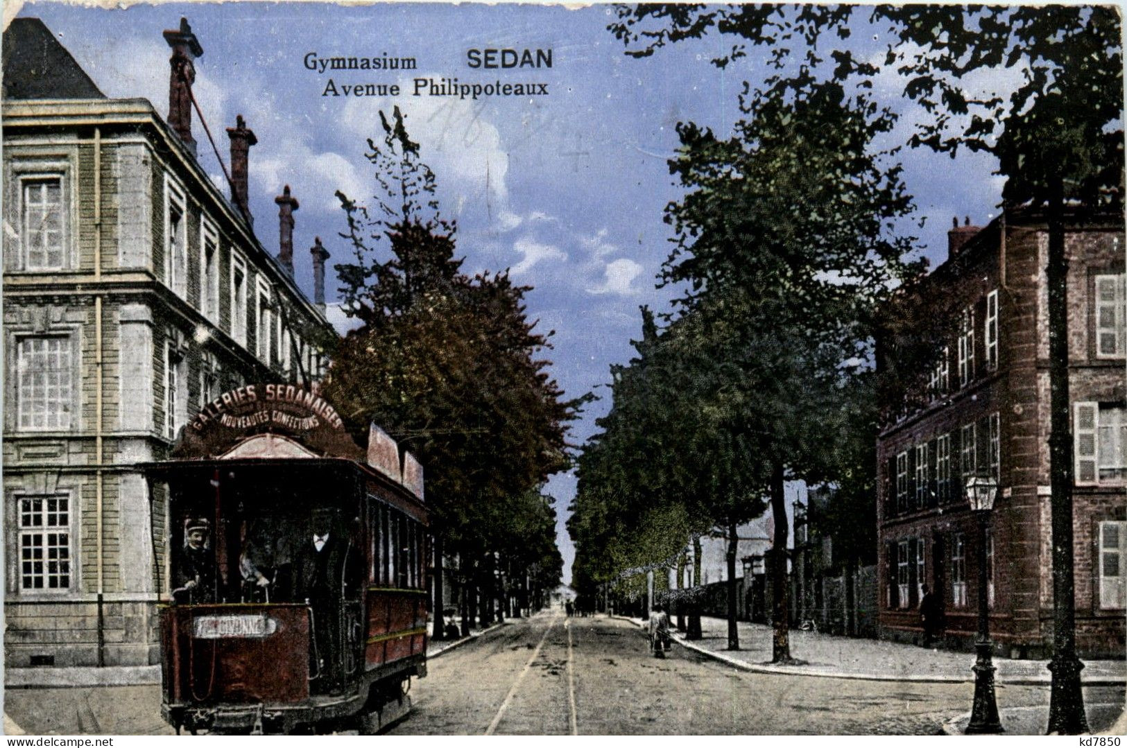 Sedan - Avenue Philippoteaux - Tramway - Sedan