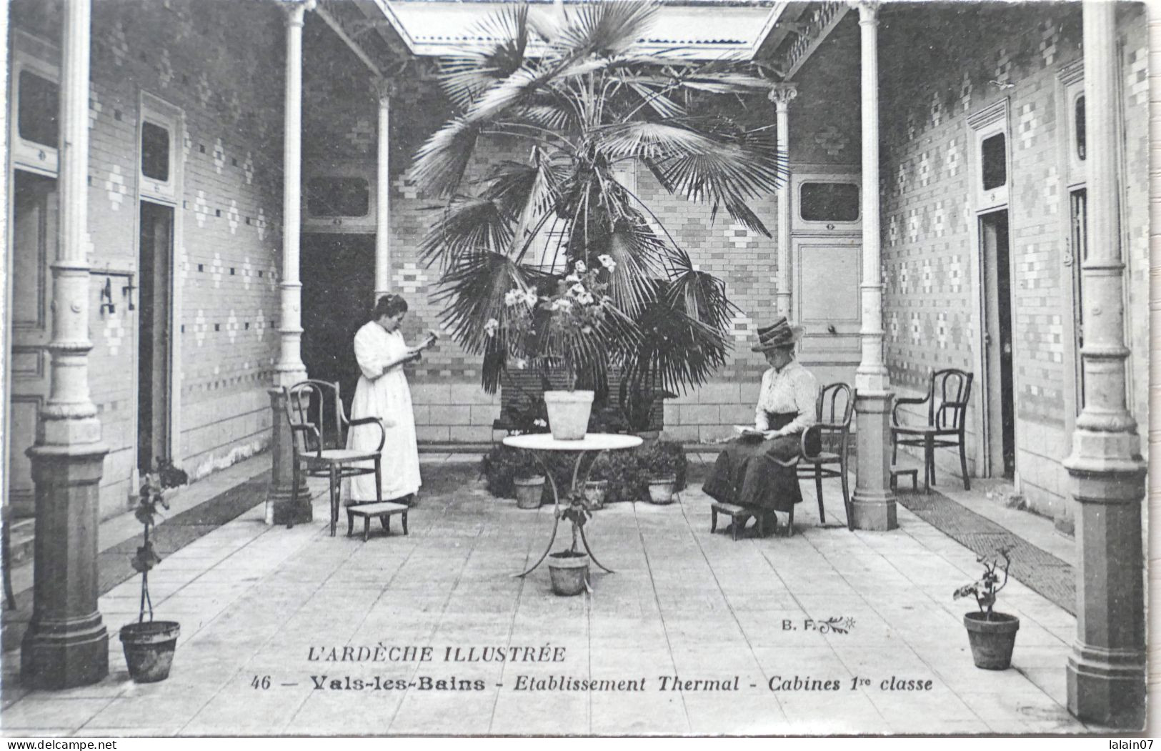 C. P. A. : 07 : VALS LES BAINS : Etablissement Thermal Cabines 1ère Classe, Animé, En 1919 - Vals Les Bains