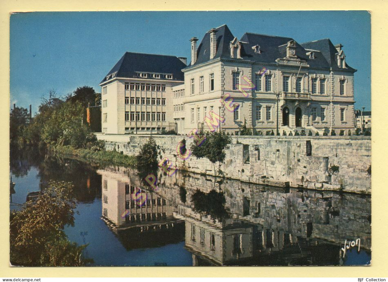 60. CREIL - Hôtel De Ville (voir Scan Recto/verso) - Creil