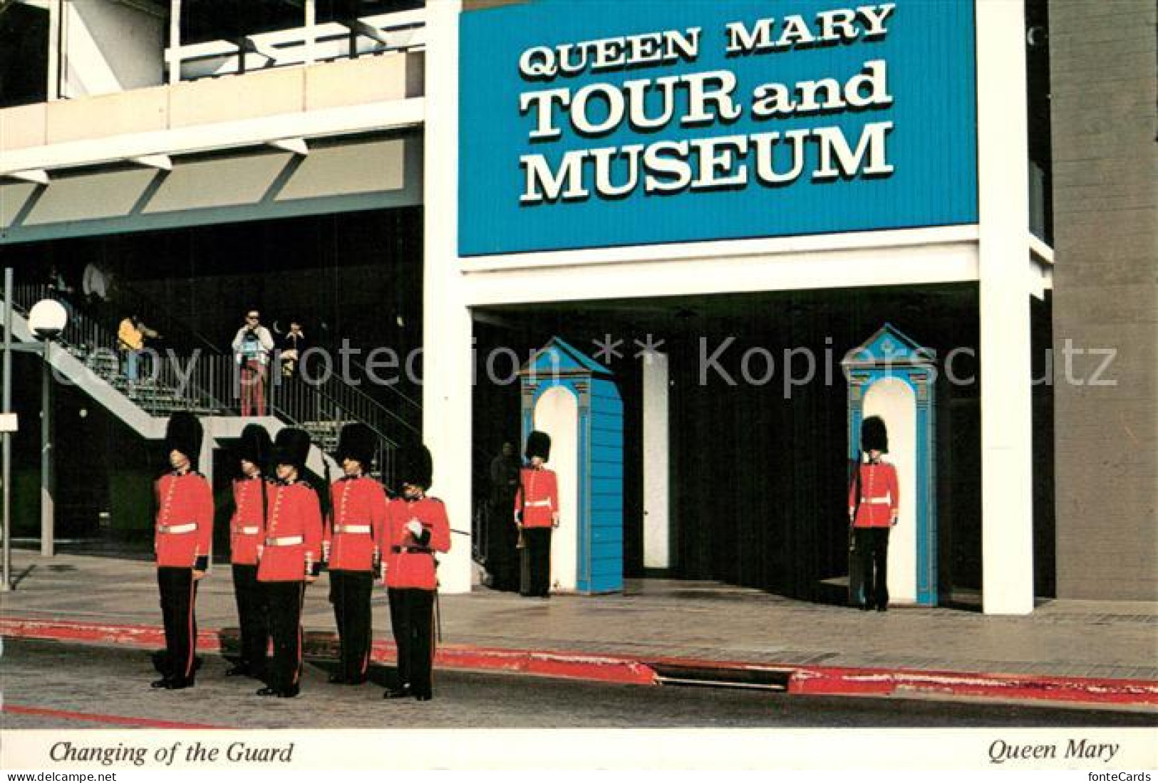 73716863 Long_Beach_California Changing Of The Guard At Museum Of The Sea Entran - Other & Unclassified