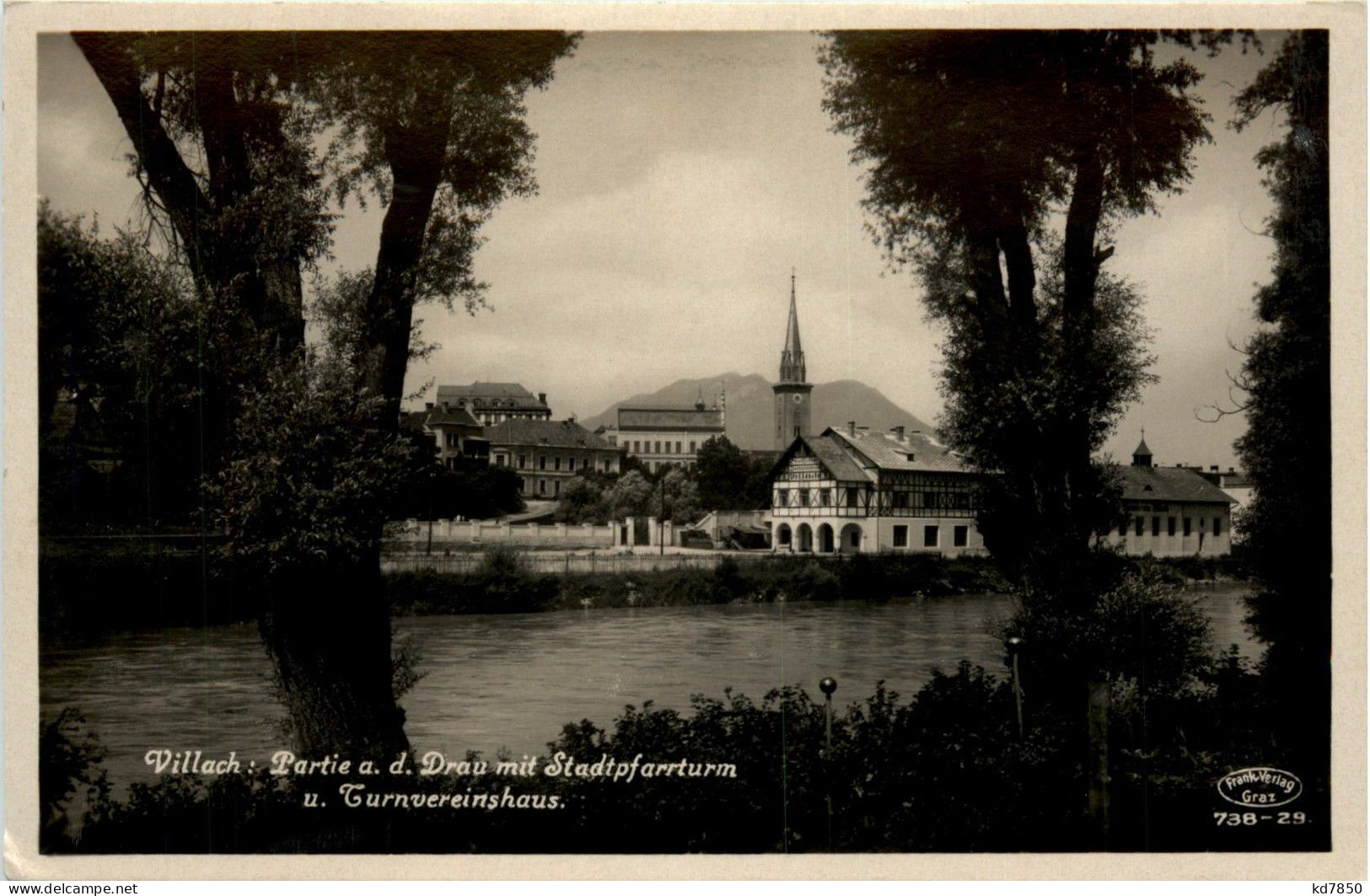 Villach, Partie A.d. Drau Mit Stadtpfarrturm Und Turnvereinshaus - Villach