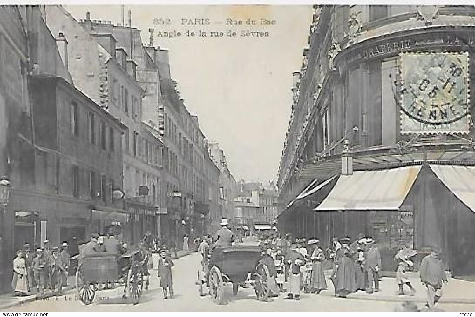 CPA Paris Rue Du Bac Angle De La Rue De Sèvres - Paris (07)