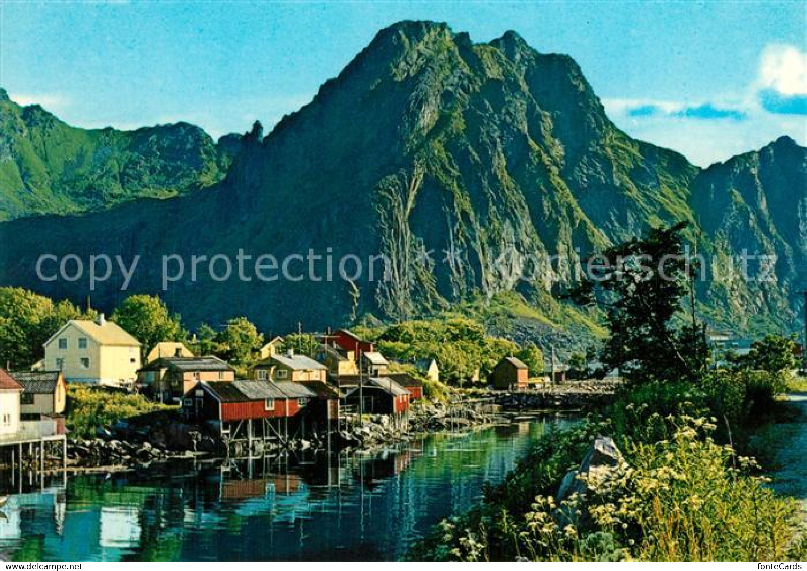 73598283 Svolvær Teilansicht Berge Svolvær - Norvegia