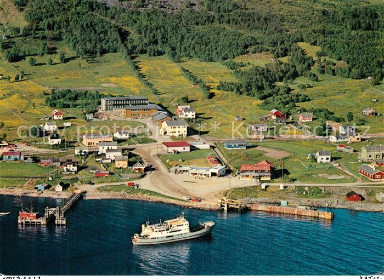 73598173 Olderdalen Arial View Of Olderdalen With The Ferry In The Foreground Ol - Norvegia