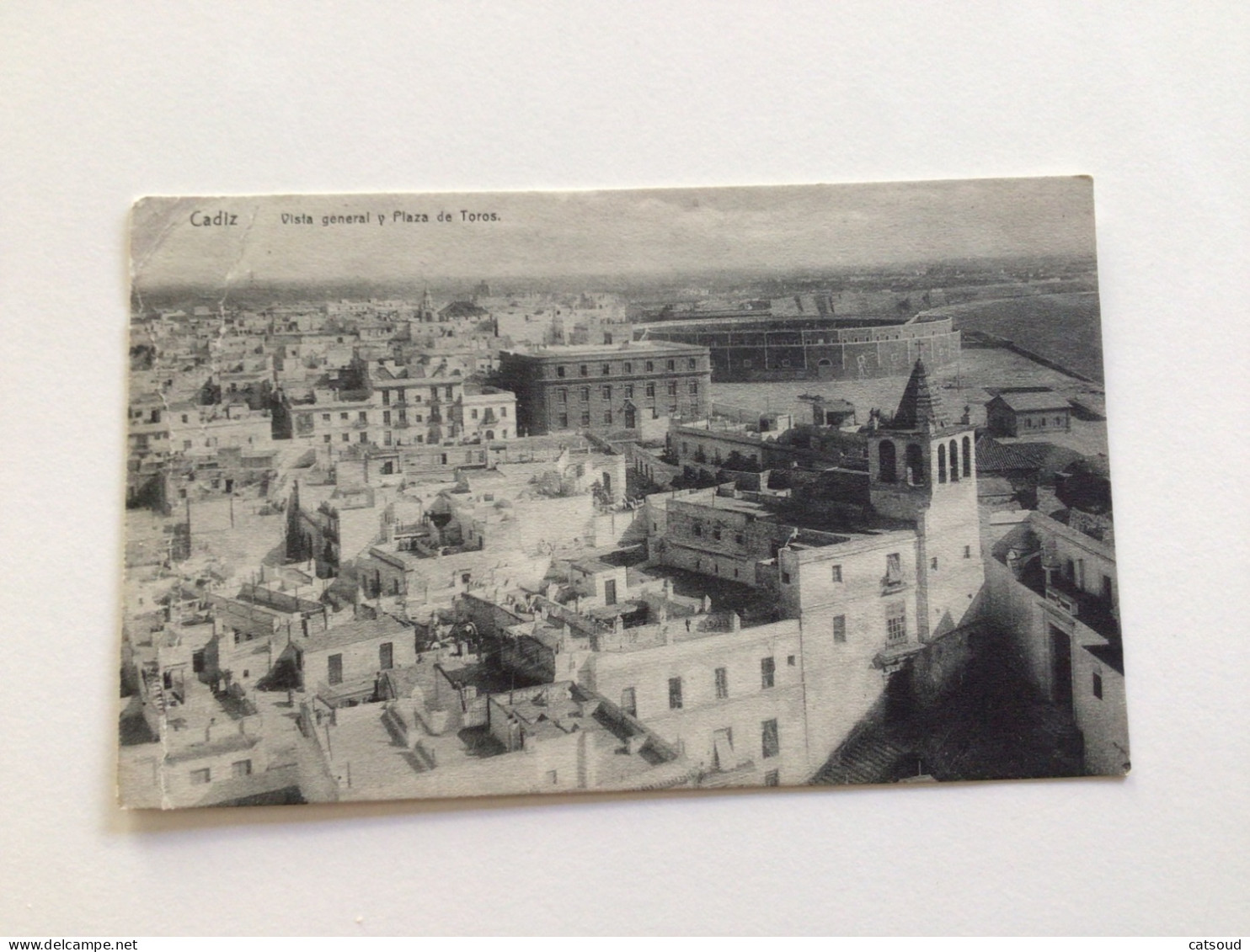 Carte Postale Ancienne (1911) Cadiz Vista General Y Plaza De Toros - Cádiz