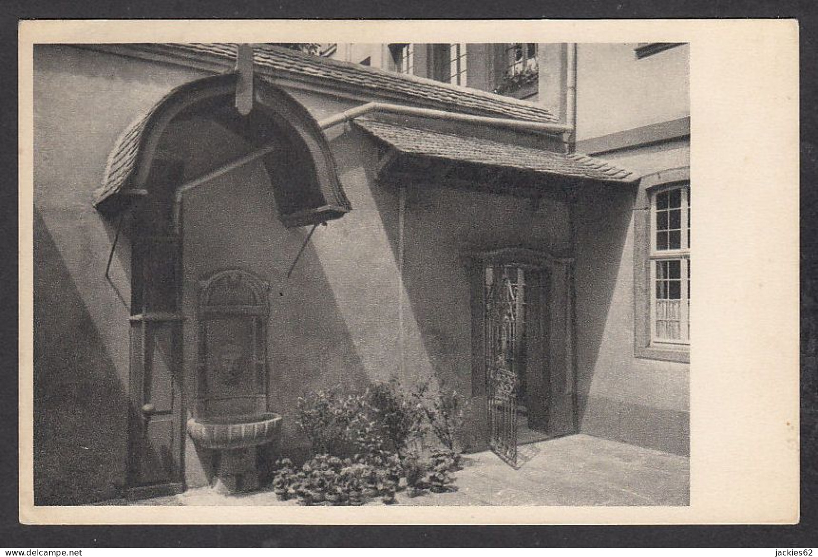 106675/ FRANKFURT AM MAIN, Goethehaus, Höchfen Mit Brunnen - Frankfurt A. Main