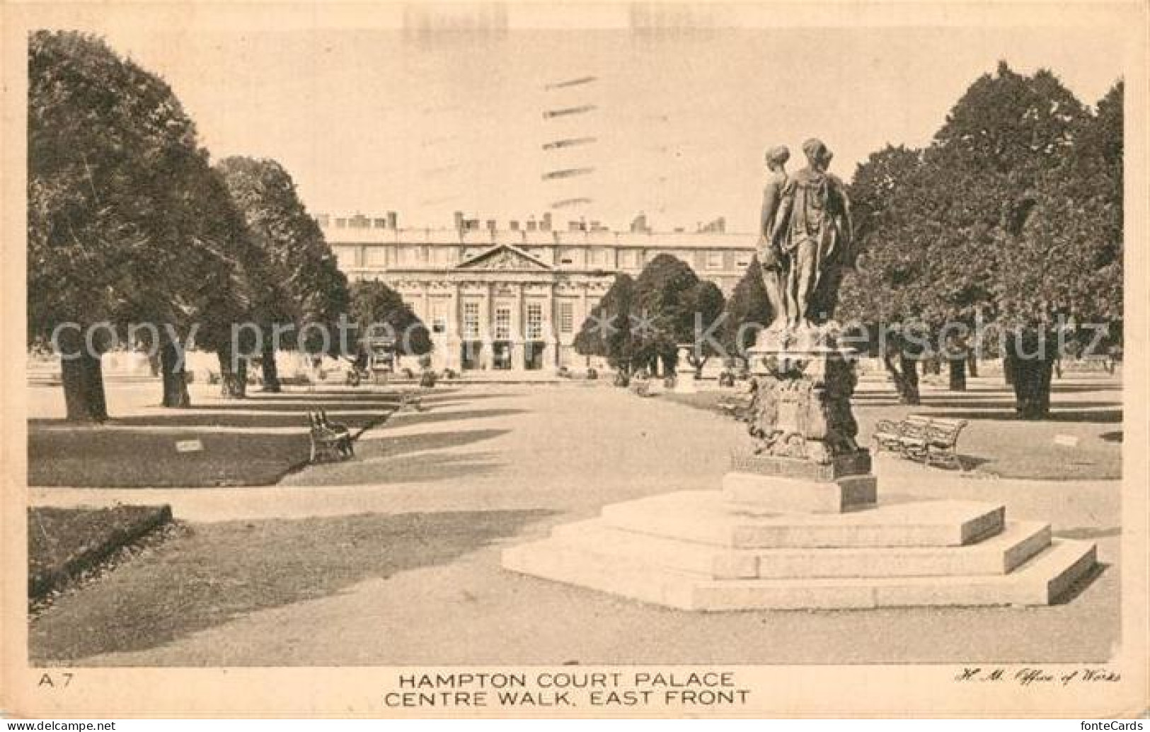 73300030 Richmond_upon_Thames Hampton Court Palace Centre Walk East Front - Altri & Non Classificati