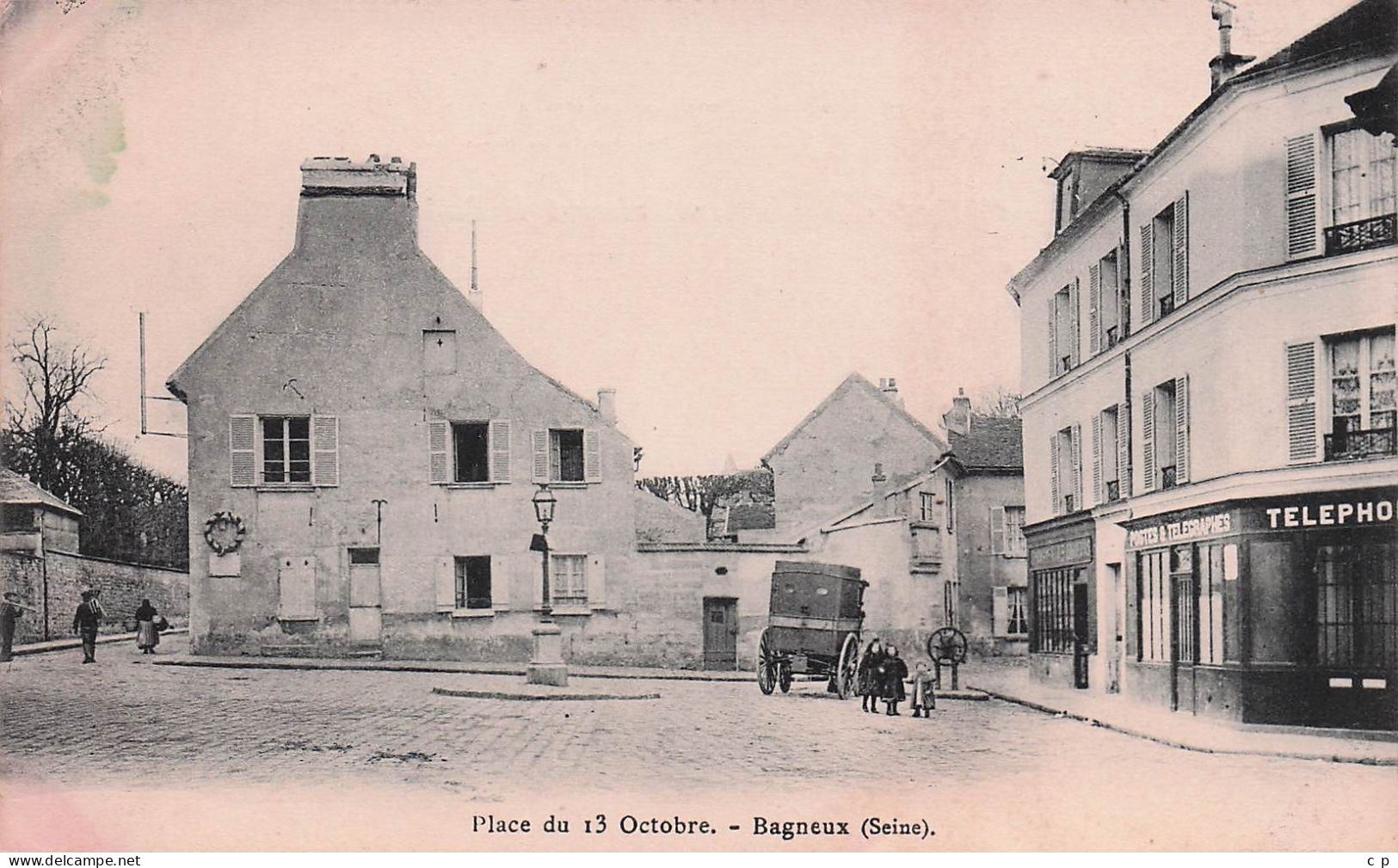 Bagneux - Place Du 13 Octobre  -   CPA°J - Bagneux