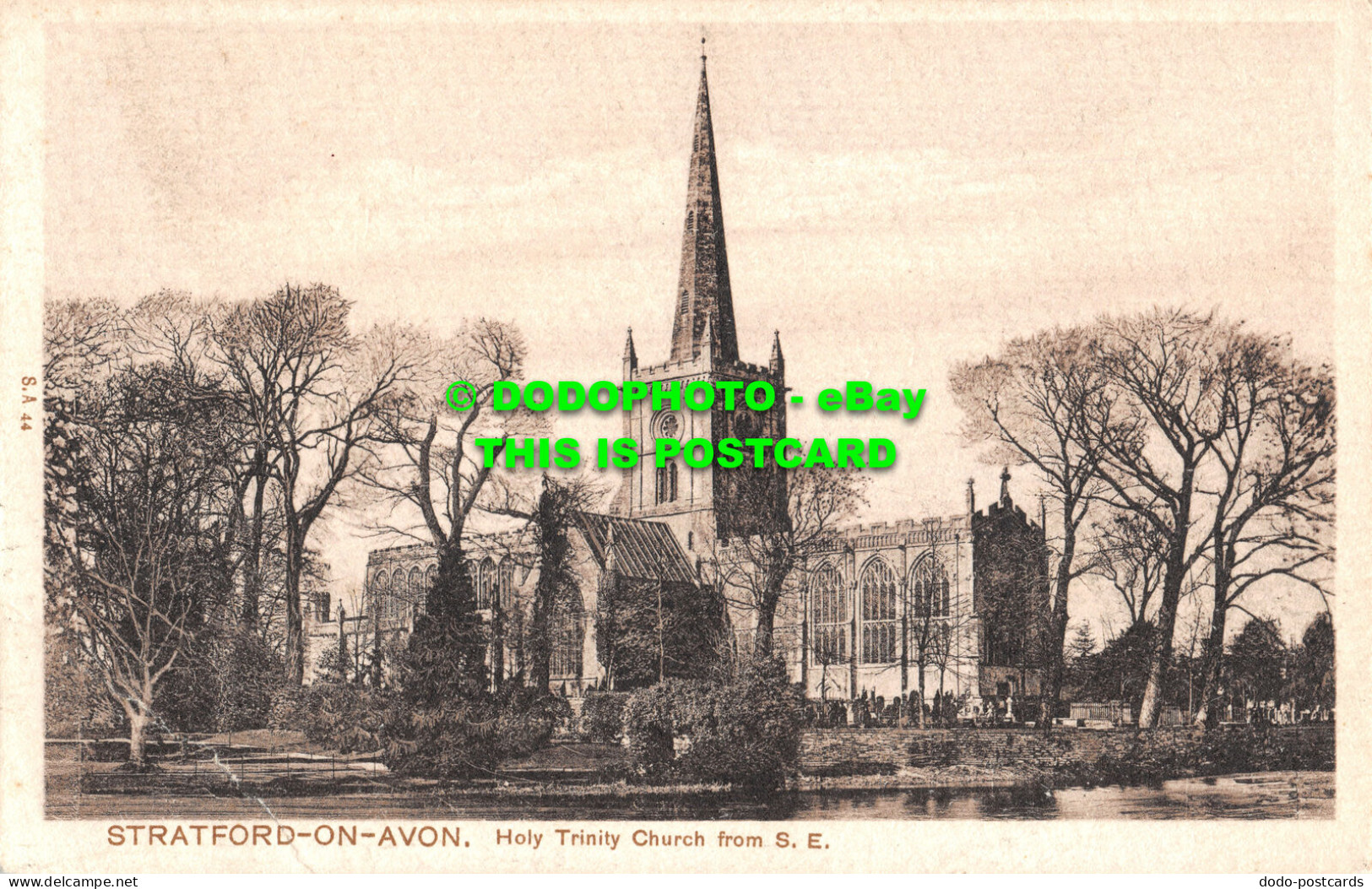 R480392 Stratford On Avon. Holy Trinity Church From S. E. The Pictorial Statione - World