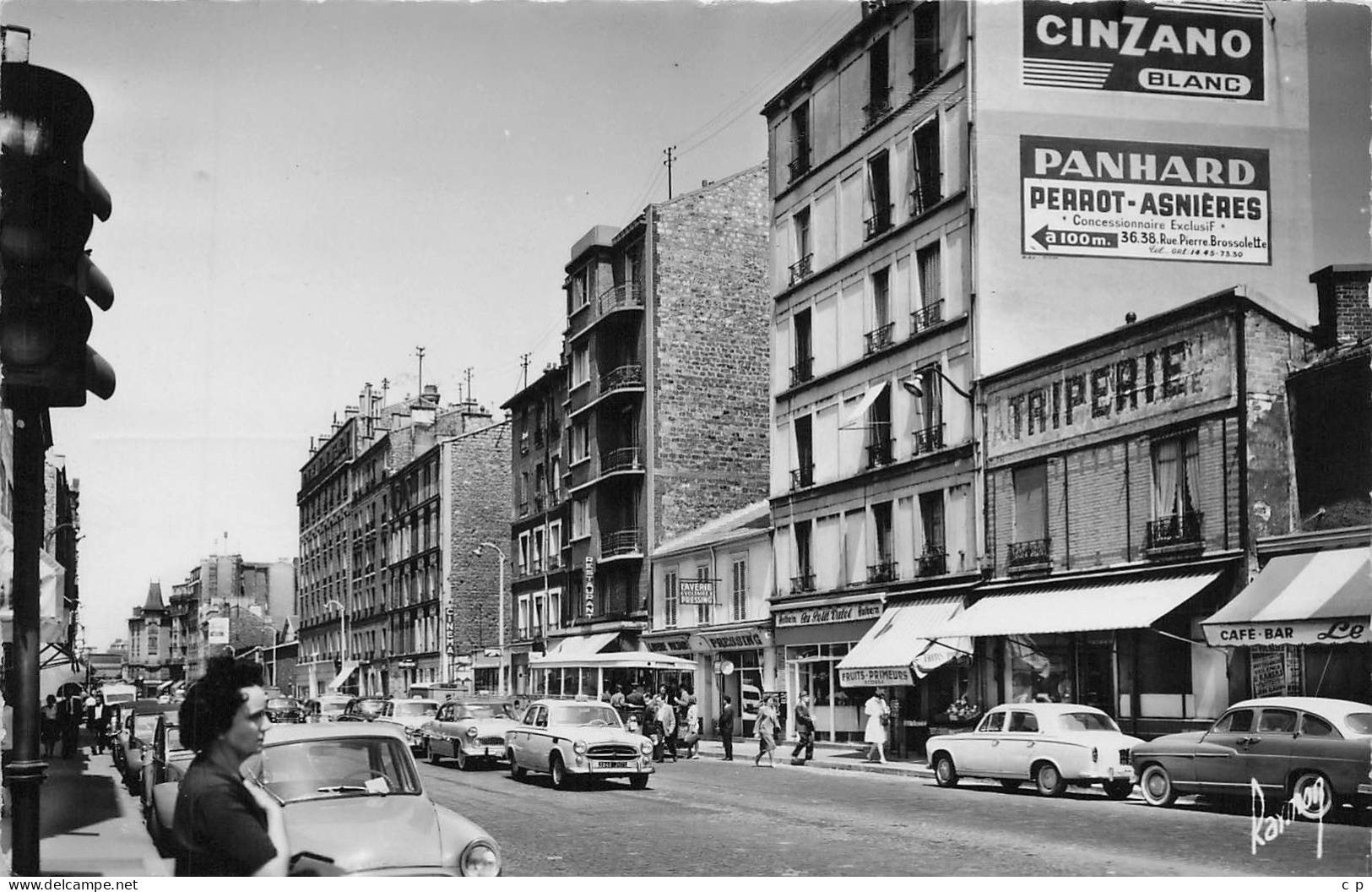 Asnieres Sur Seine - Boulevard Voltaire - Auto - Triperie - Autobus - Cinzano   -   CPSM°J - Asnieres Sur Seine