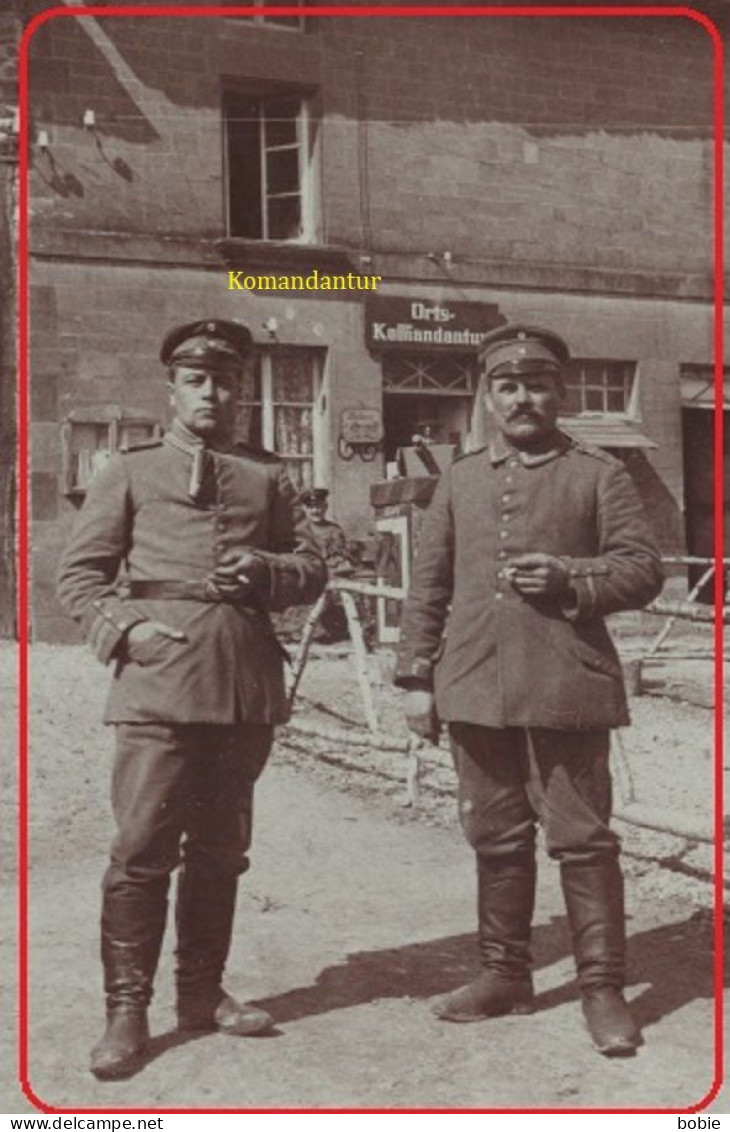 Briquenay Ardennes - Carte Photo : Soldats Allemands Devant La Komandantur - Guerre De 1914-18. - Sonstige & Ohne Zuordnung