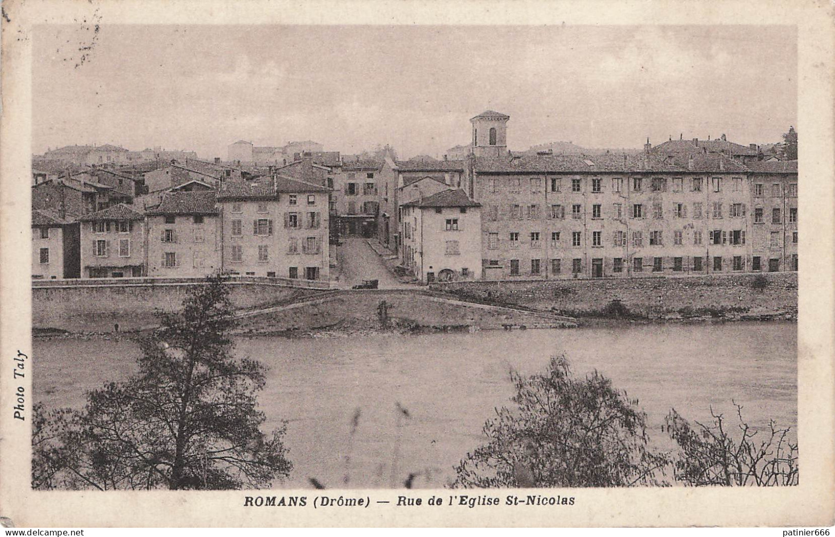 Romans Rue De L'eglise Saint Nicolas - Romans Sur Isere