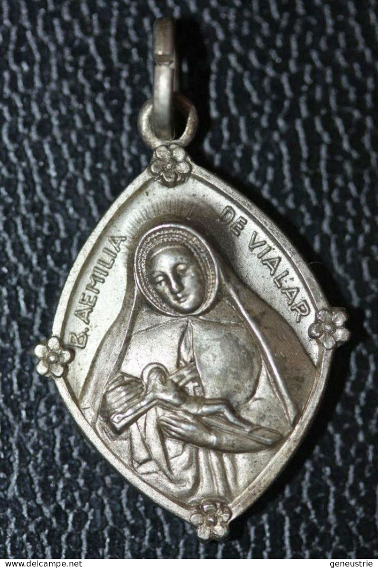 Pendentif Médaille Religieuse "Bienheureuse Amélie De Vialar, Née à Gaillac, Morte à Marseille / St Joseph" - Godsdienst & Esoterisme