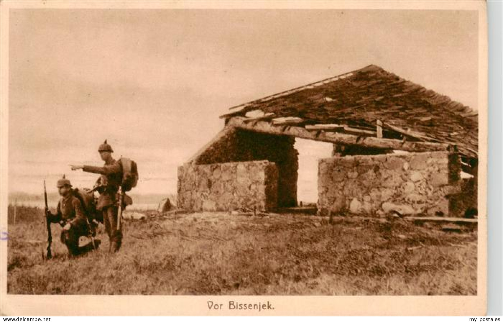 73934394 Bissenjek_Kurland_Latvia Soldaten Bunker - Letonia