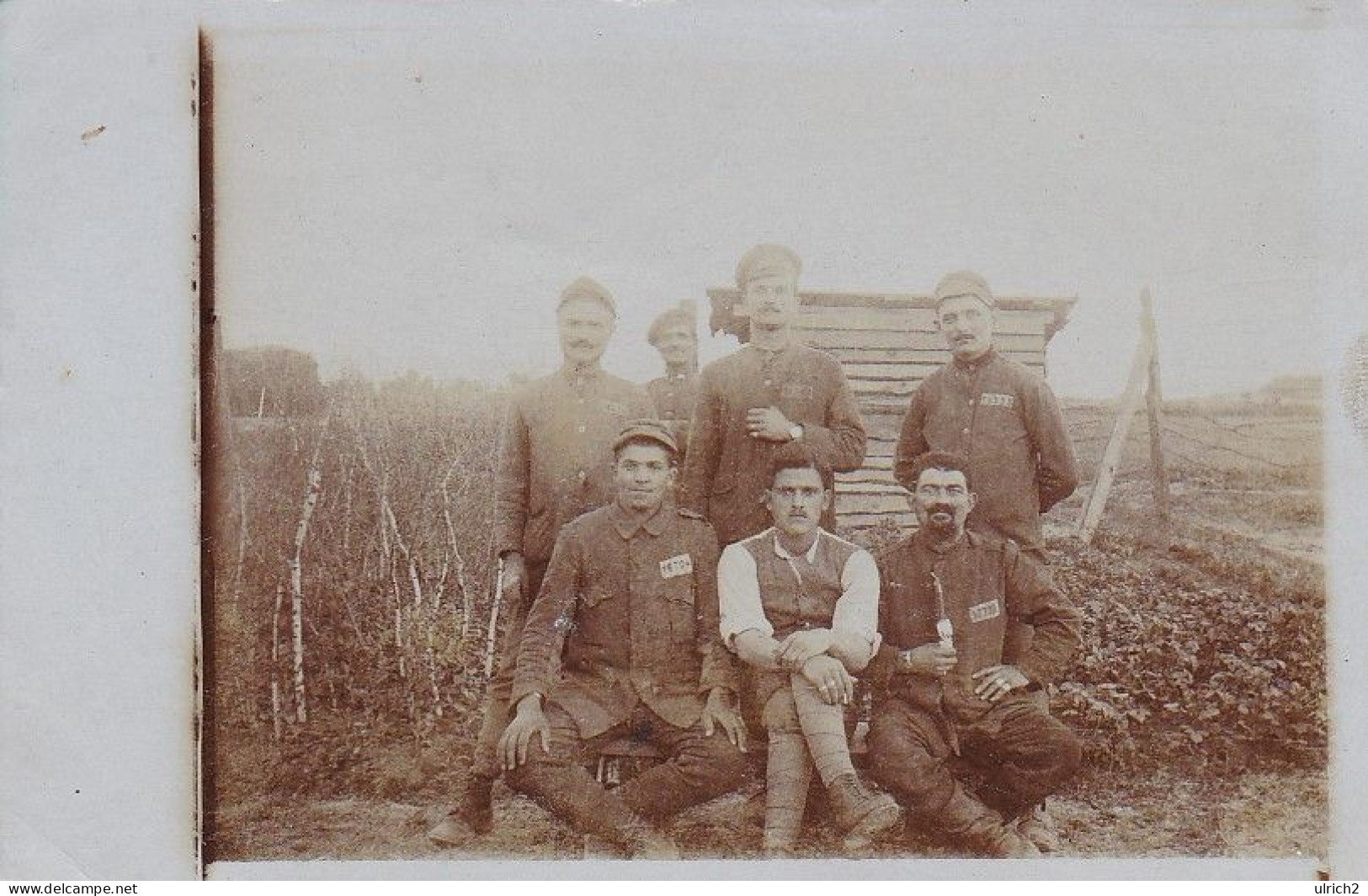 AK Foto Gruppe Kriegsgefangene Soldaten POW (?) - Ca. 1915  (68912) - War 1914-18