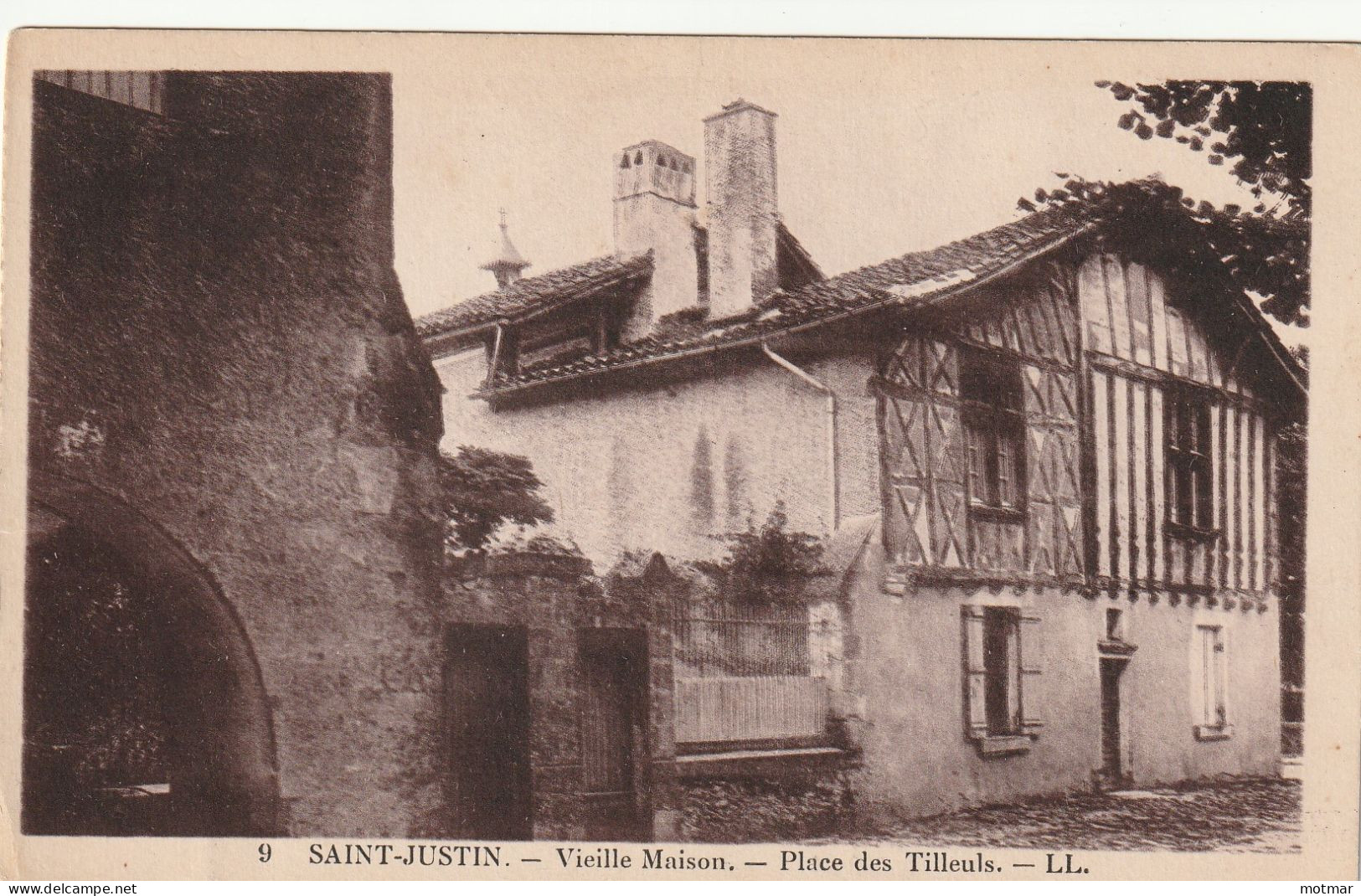 SAINT-JUSTIN ;  Vieille Maison - Place Des Tilleuls - Other & Unclassified