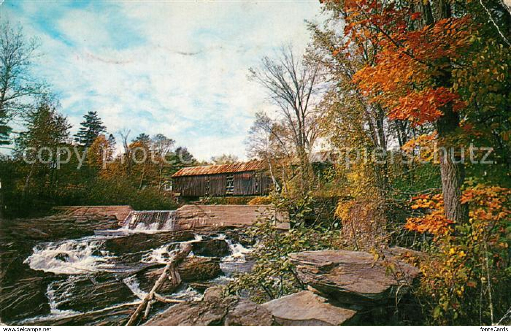 73130752 Thetford_Center Old Covered Bridge Waterfall Automn - Sonstige & Ohne Zuordnung