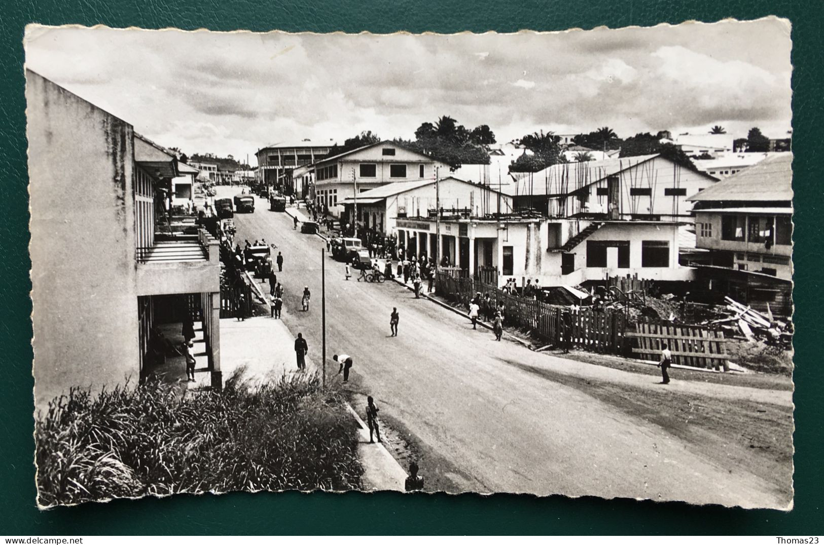 Yaoundé, Rue Commerciale, Lib "Au Messager", N° 1388 - Cameroon