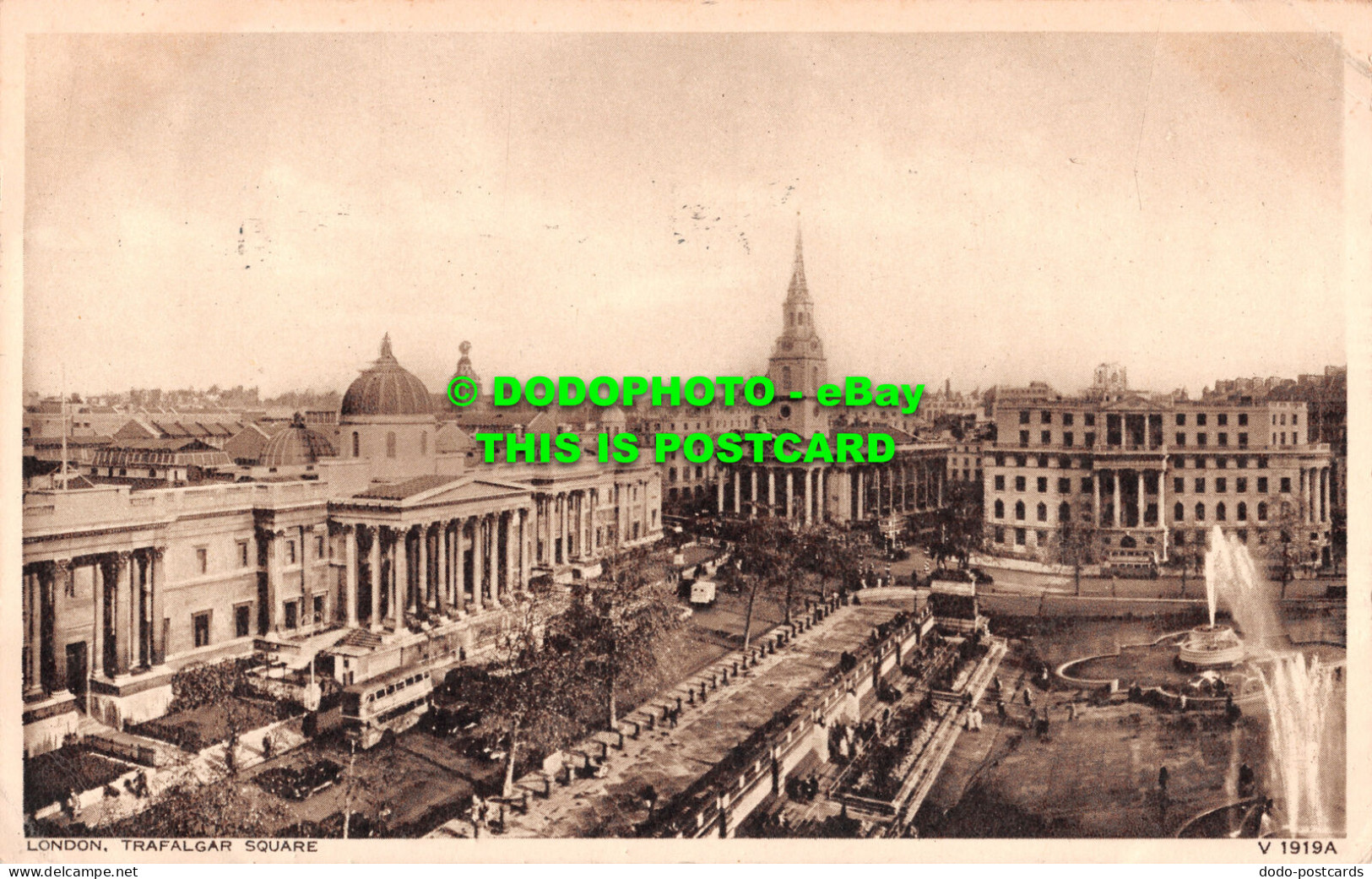 R480974 London. Trafalgar Square. V1919A. Photochrom. 1952 - Altri & Non Classificati