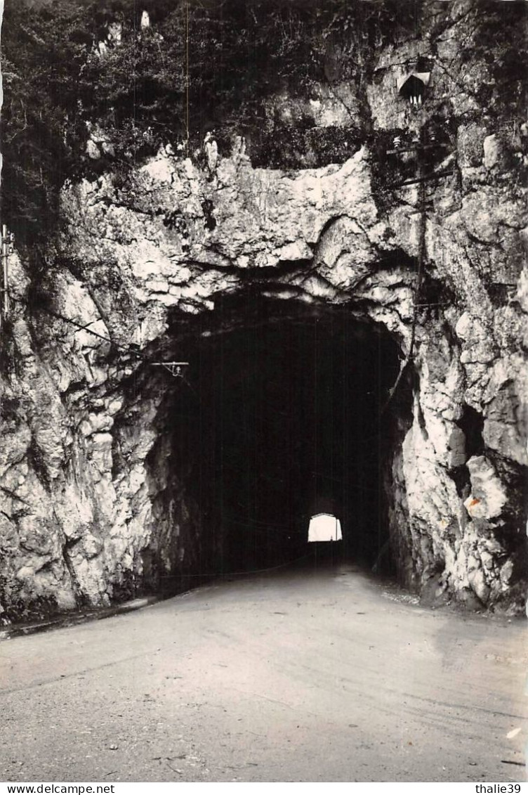 Sirod Bourg De Sirod La Percée Tunnel Canton Champagnole Protet Attention état - Autres & Non Classés