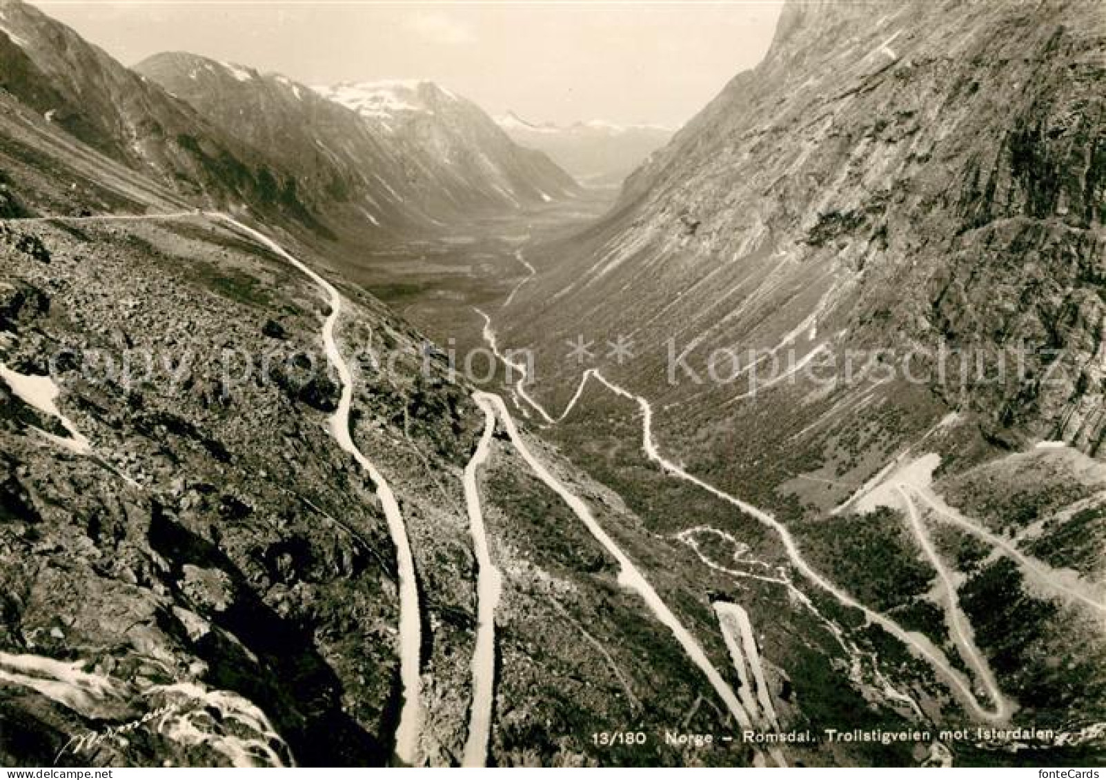 73163985 Romsdal Trollstigveien  Romsdal - Norwegen