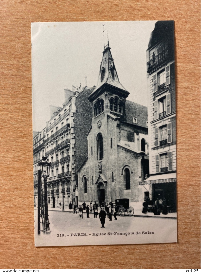 CPA Animée Paris Église Saint François De Sales - Dos Non Divisé - Andere Monumenten, Gebouwen