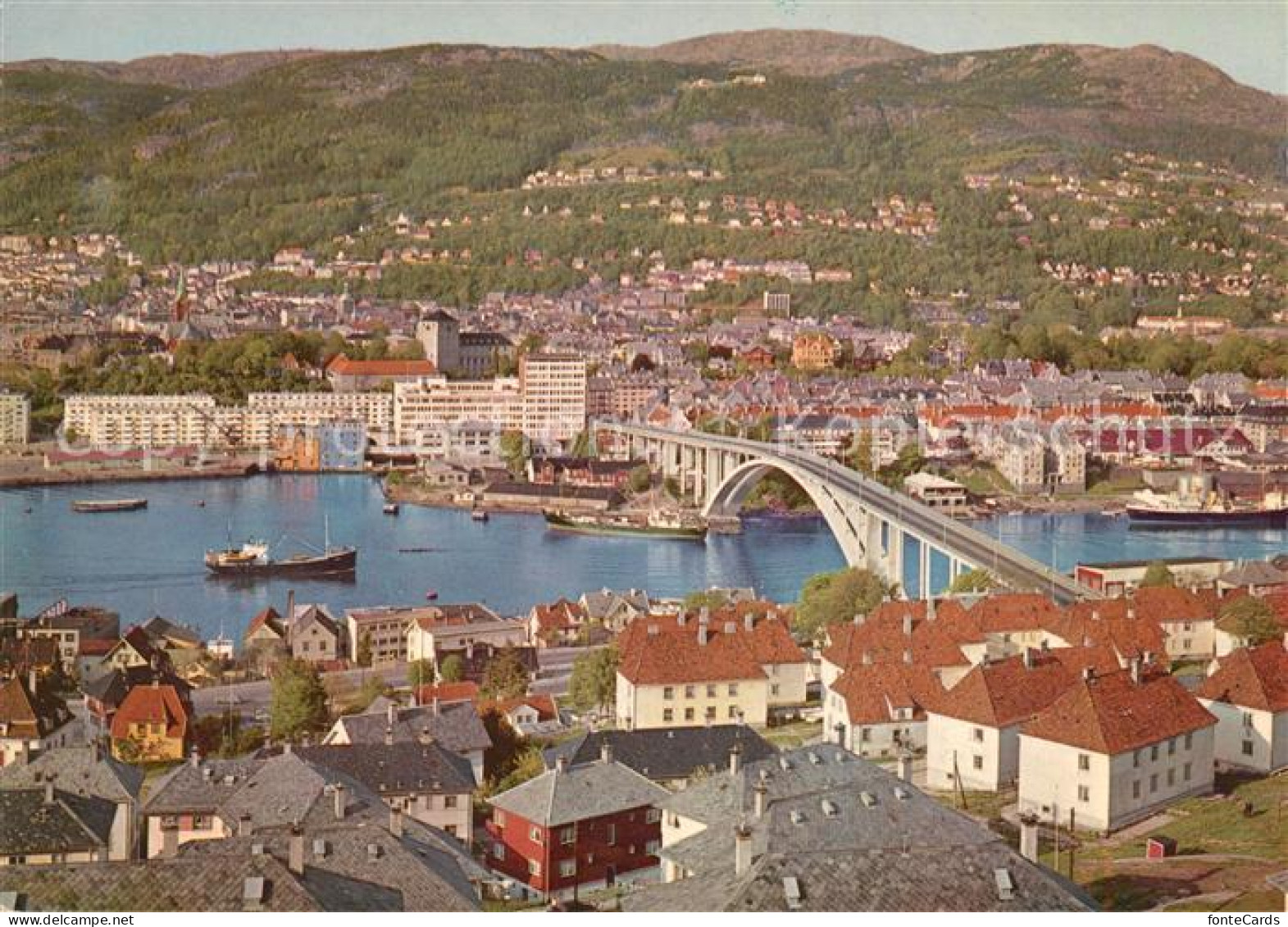 73144970 Bergen Norwegen Utsikt Over Byen Puddefjordsbroen Bergen Norwegen - Norwegen