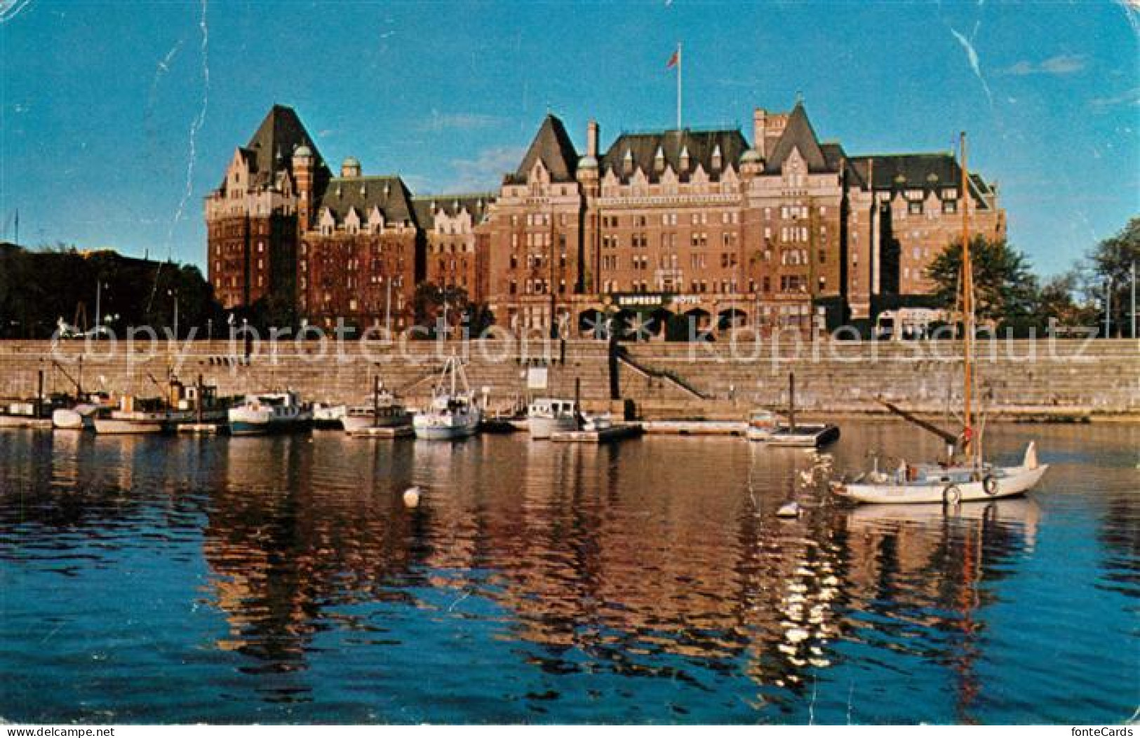 73131615 Victoria British Columbia Empress Hotel  - Unclassified