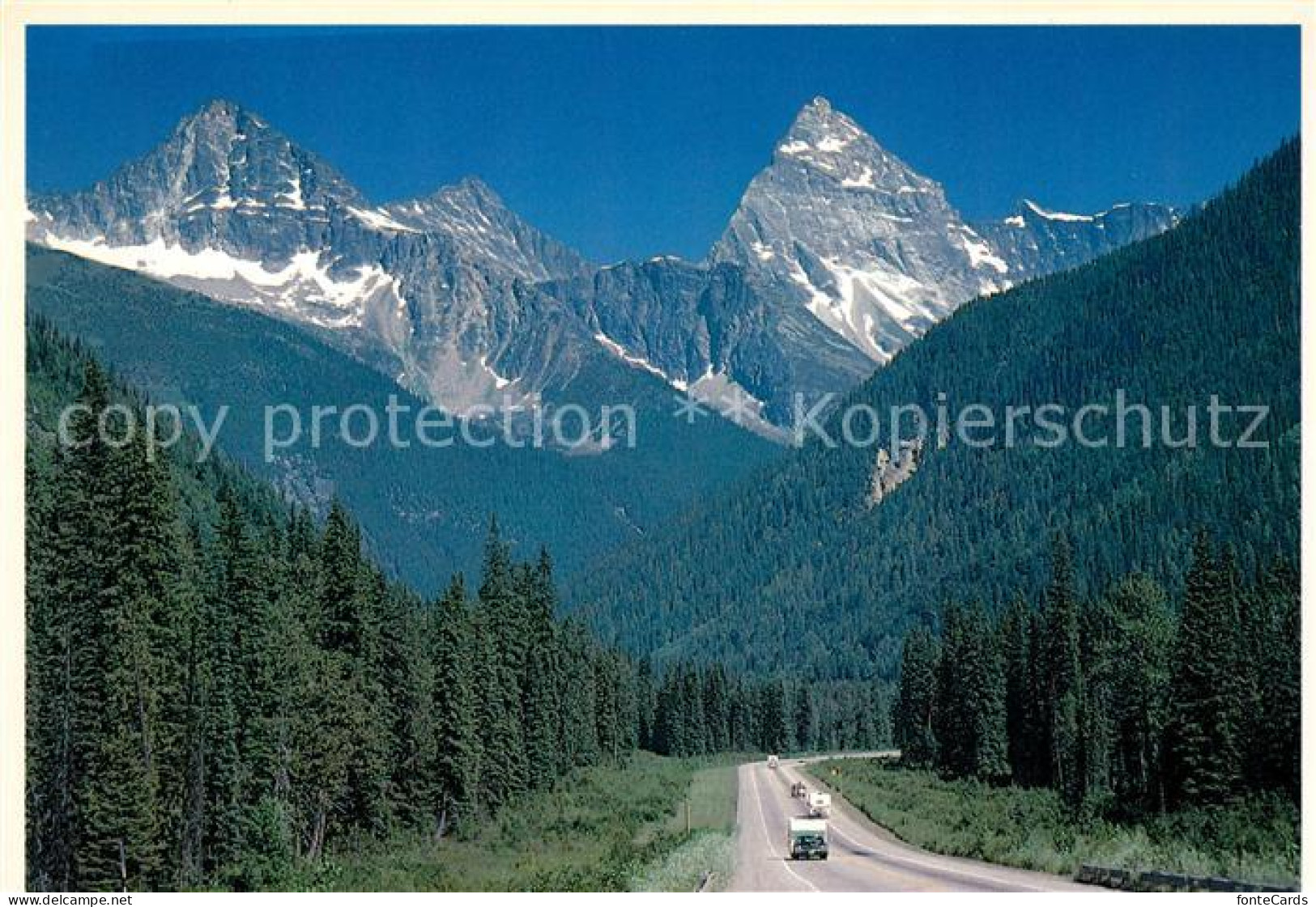 73126552 Rogers Pass British Columbia Rogers Pass Highway Glacier National Park  - Zonder Classificatie