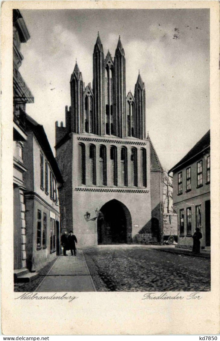 Neubrandenburg - Friedländer Tor - Neubrandenburg