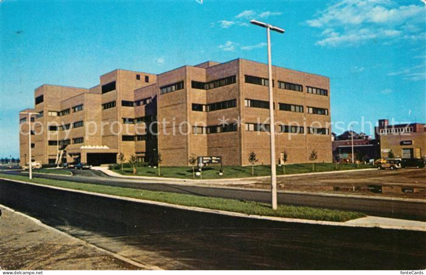 73122434 Bathurst New Brunswick Federal Building Bathurst New Brunswick - Unclassified