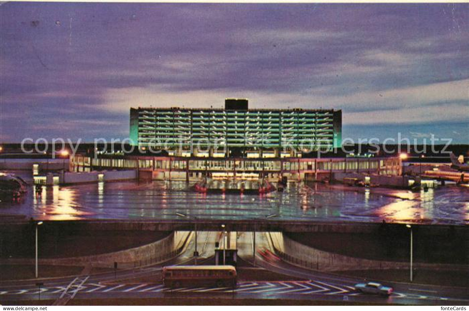 73122431 Toronto Canada International Airport At Night Toronto Canada - Non Classificati