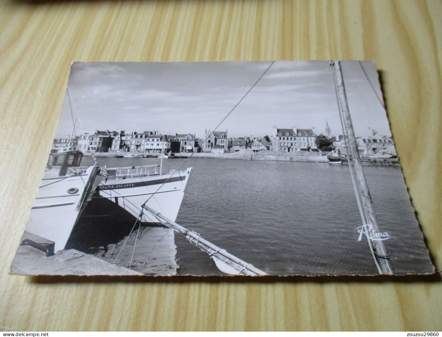 Paimpol (22).Les Quais Et L'église. - Paimpol