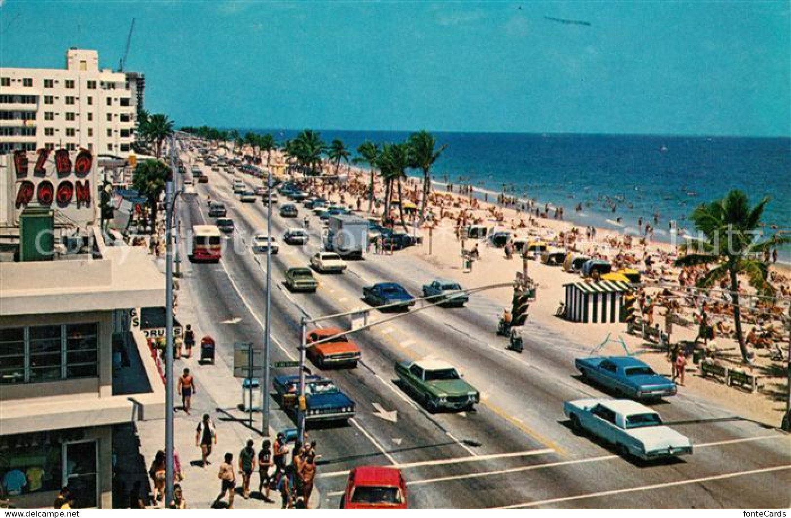 73071838 Fort_Lauderdale Beach Looking North Along US Highway A1A - Other & Unclassified