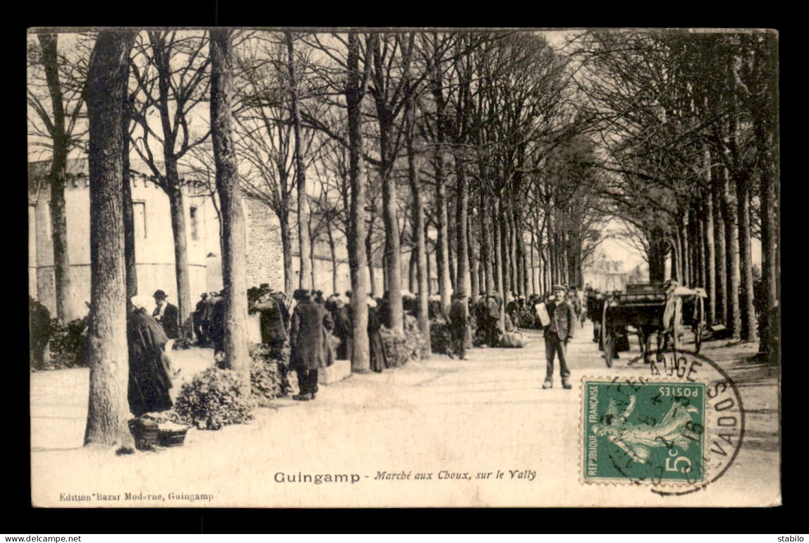 22 - GUINGAMP - MARCHE AUX CHOUX SUR LE VALLY - Guingamp