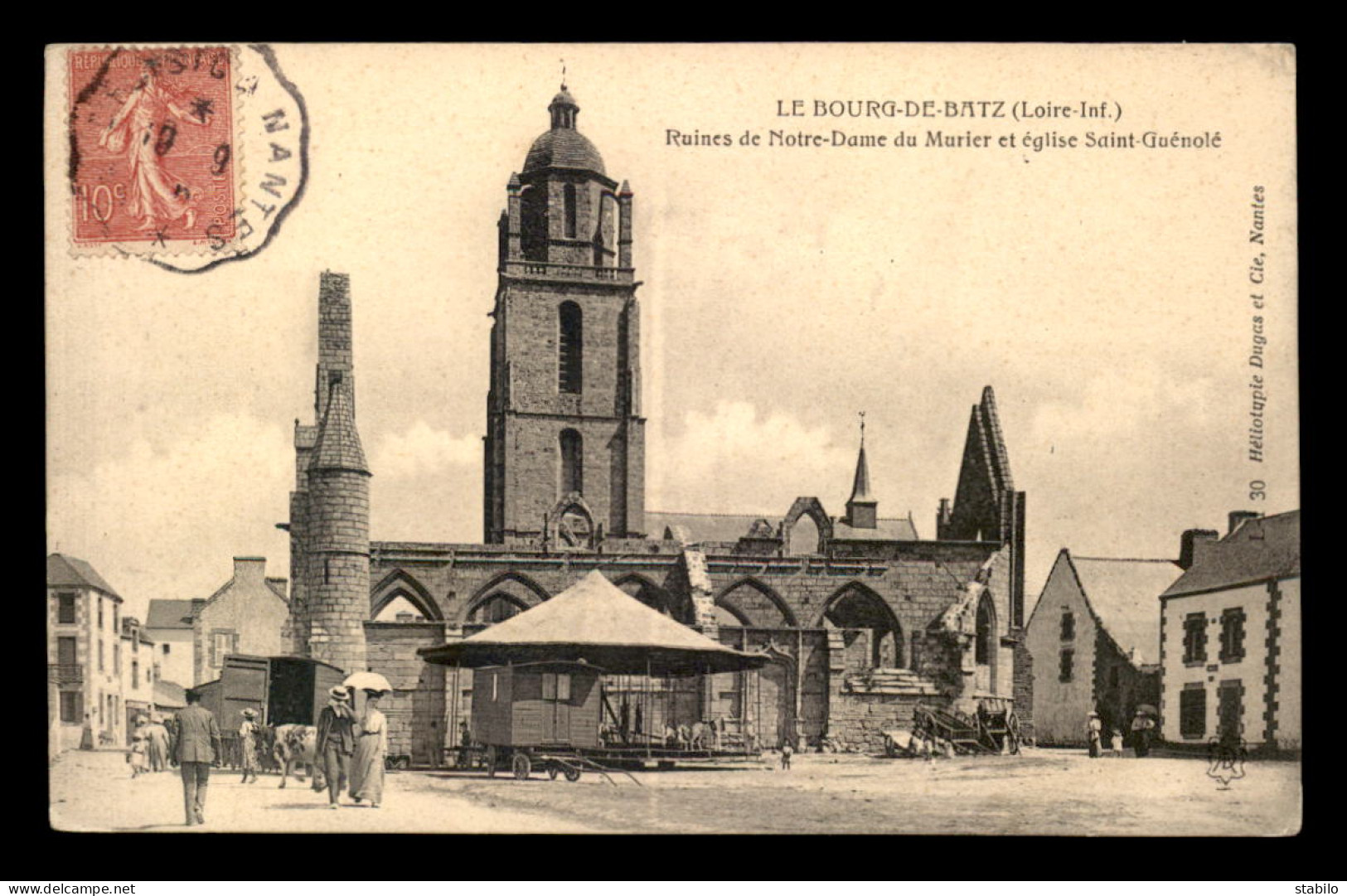 44 - LE BOURG-DE-BATZ - RUINES DE N-D DU MURIER ET EGLISE ST-GUENOLE - MANEGE - Batz-sur-Mer (Bourg De B.)