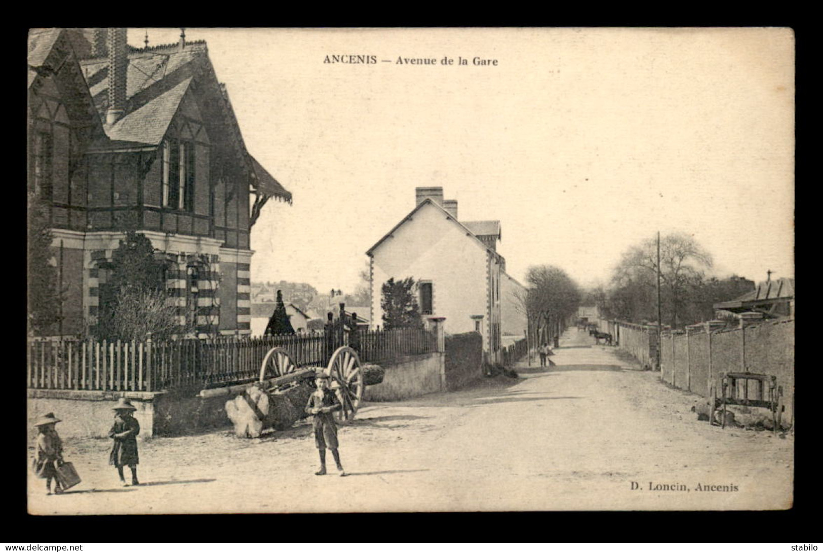 44 - ANCENIS - AVENUE DE LA GARE - Ancenis