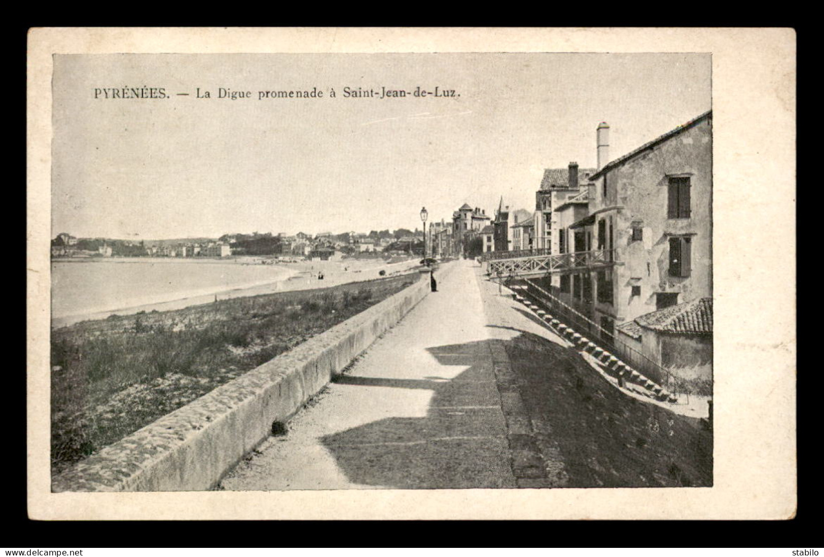 64 - ST-JEAN-DE-LUZ - LA DIGUE PROMENADE - Saint Jean De Luz