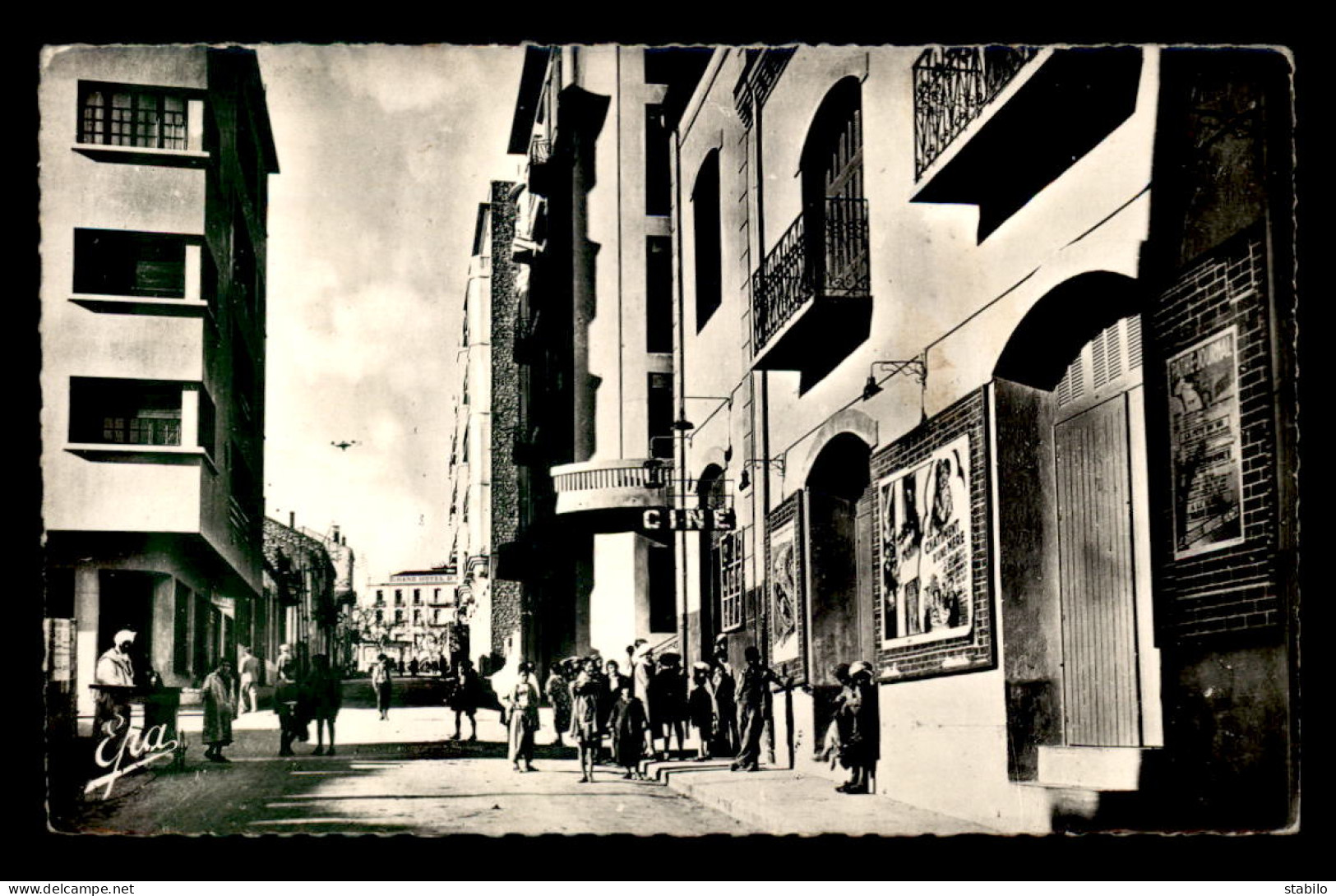 ALGERIE - TIARET - RUE ALBERT SOLER - CINEMA - AFFICHE LE CHATIMENT D'UNE MERE - Tiaret