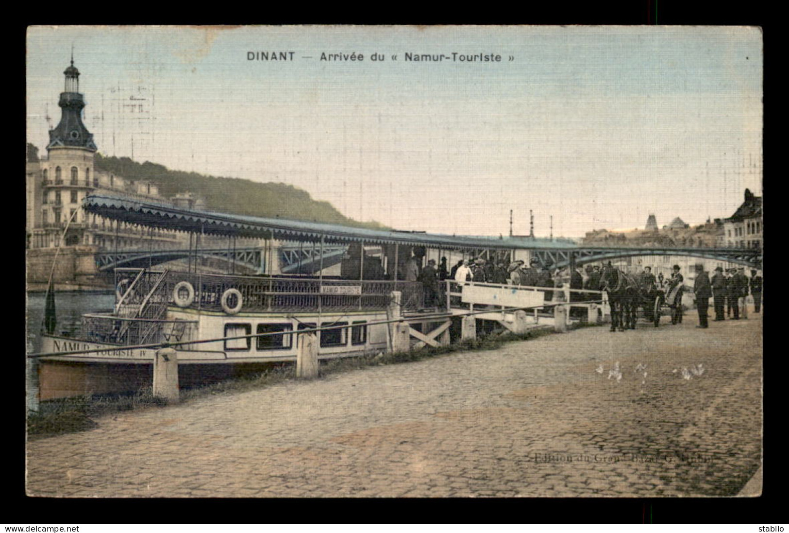 BELGIQUE - DINANT - ARRIVEE DU NAMUR-TOURISTE - CARTE TOILEE ET COLORISEE - Dinant