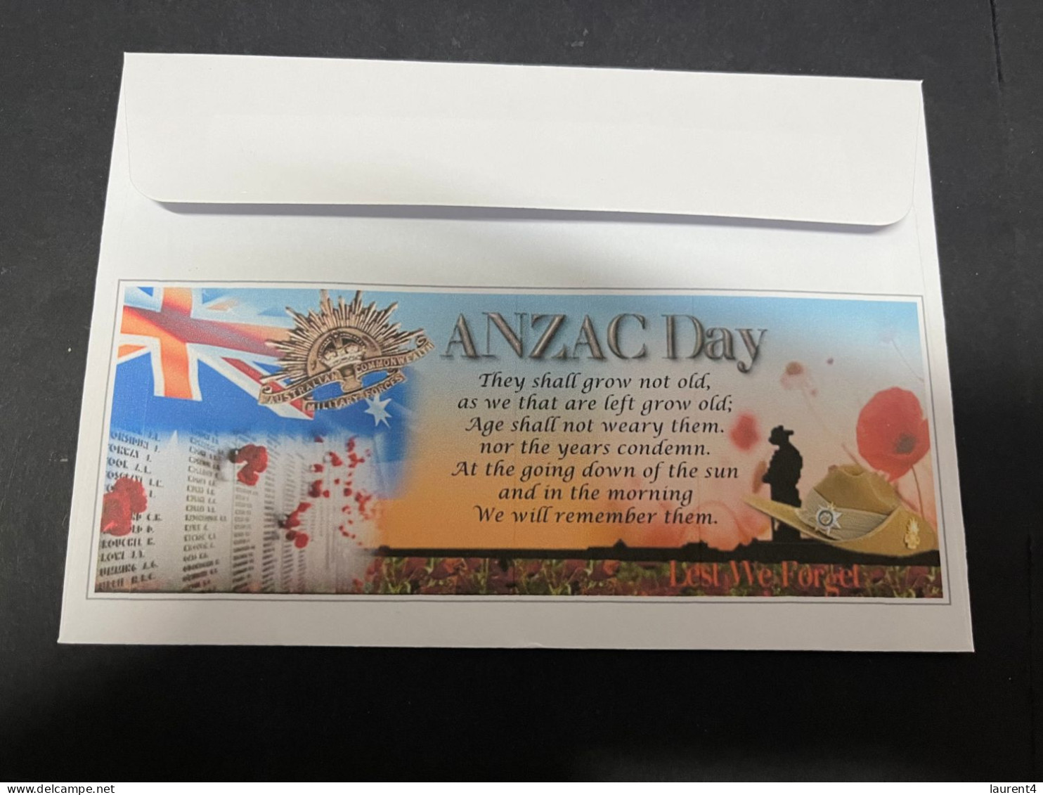 24-4-2024 (2 Z 52) Australia ANZAC 2024 - Special Cover Postmarked 25 April 2024 (War Memorial) - Militares