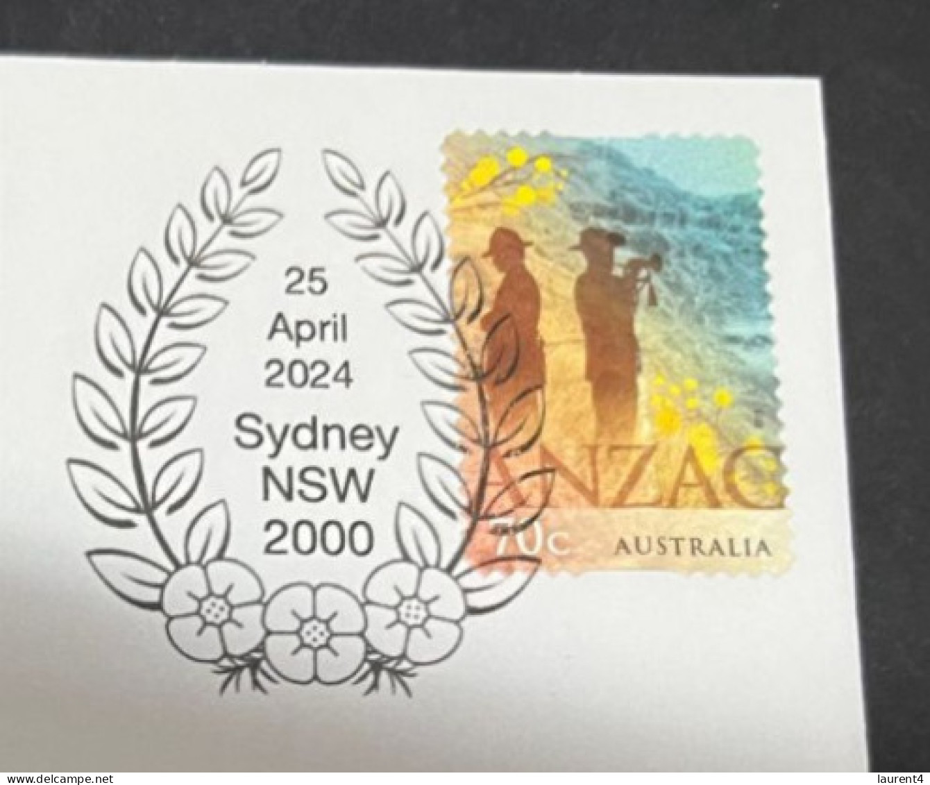 24-4-2024 (2 Z 52) Australia ANZAC 2024 - Special Cover Postmarked 25 April 2024 (Red Poppies & Nurse) - Militares