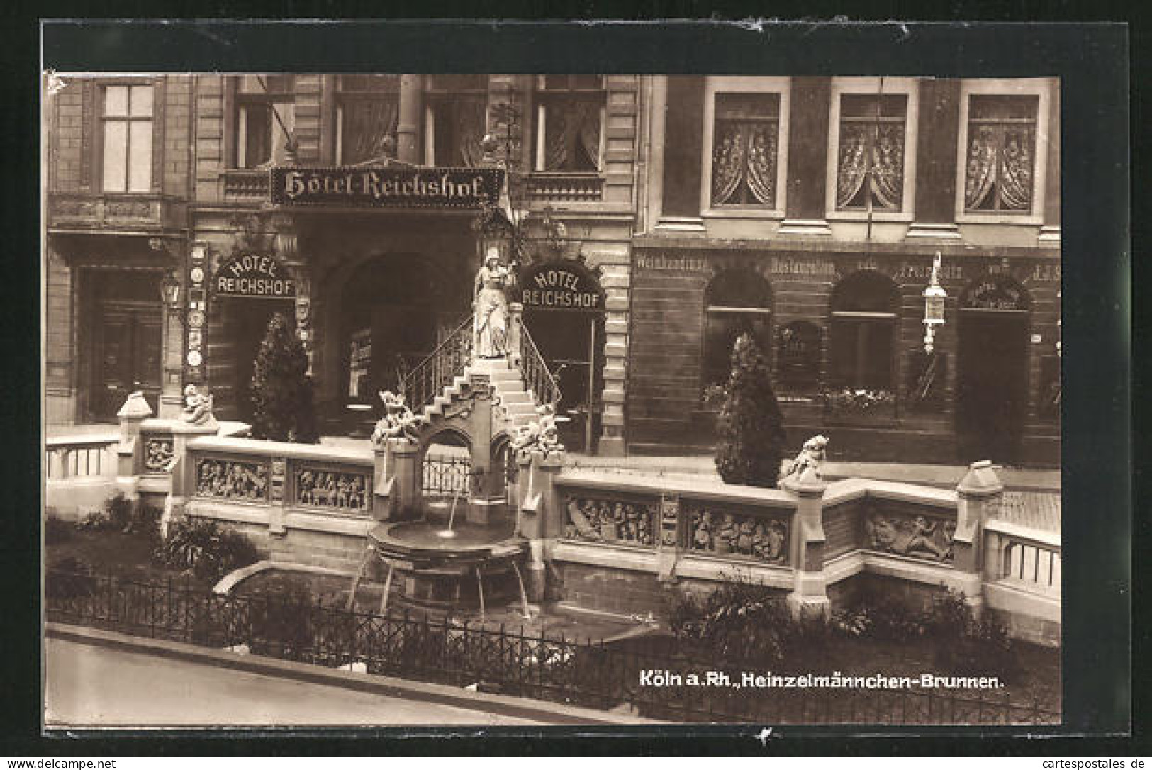 AK Köln, Hotel Reichshof, Heinzelmännchen-Brunnen  - Koeln