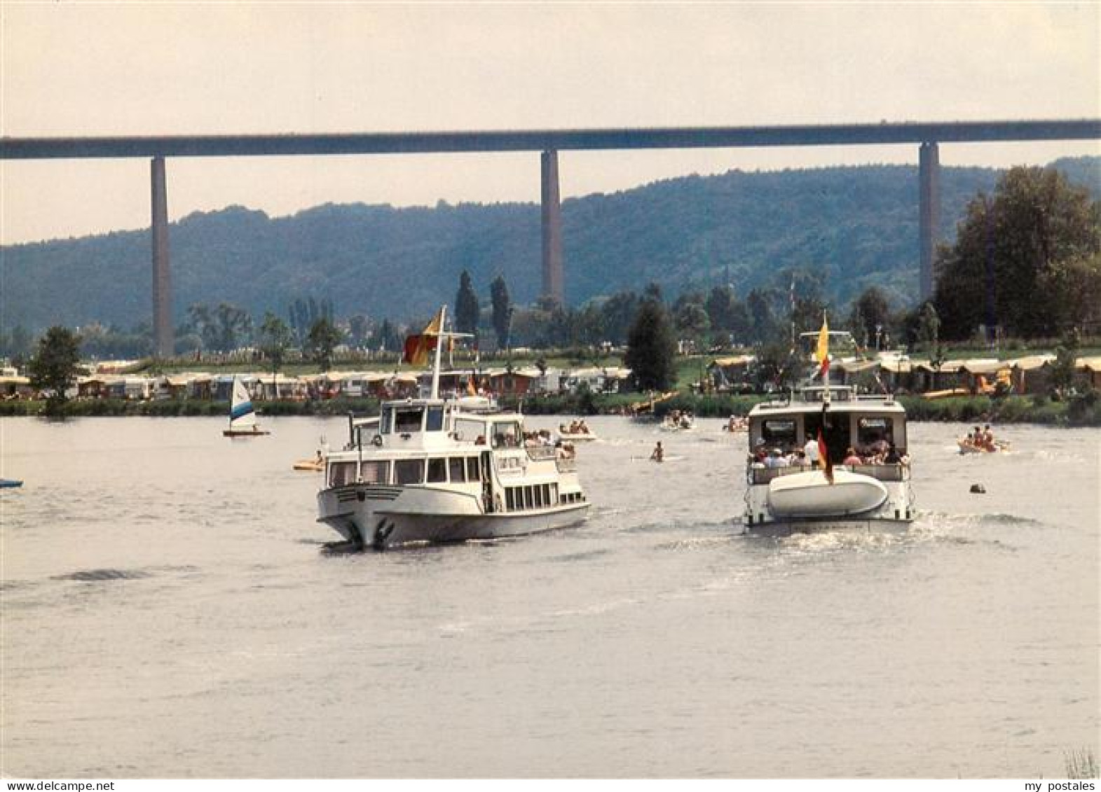 73933704 Muelheim__Ruhr Boote Vor Der Ruhrtalbruecke - Mülheim A. D. Ruhr