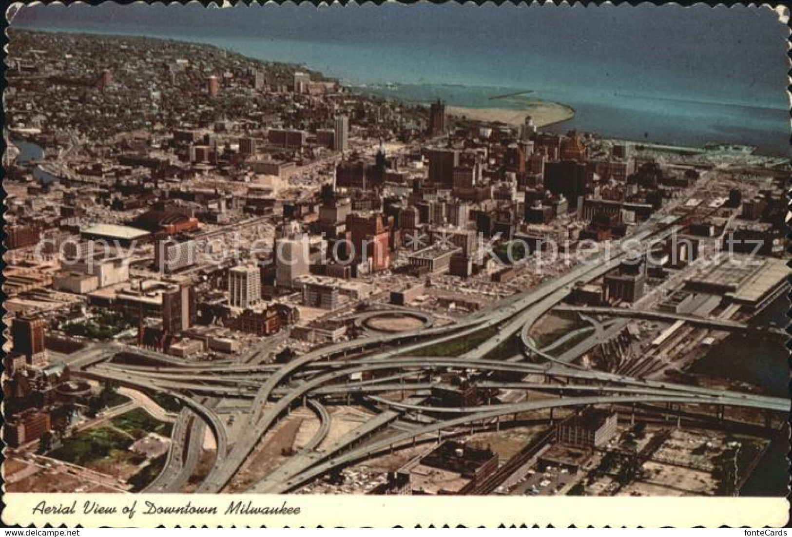 72479622 Milwaukee_Wisconsin City Downtown Aerial View - Autres & Non Classés